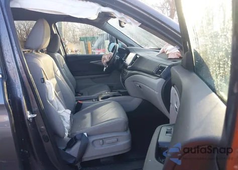 2021 Honda Ridgeline Rtl-E z USA, uszkodzony, nr VIN 5FPYK3F71MB023529